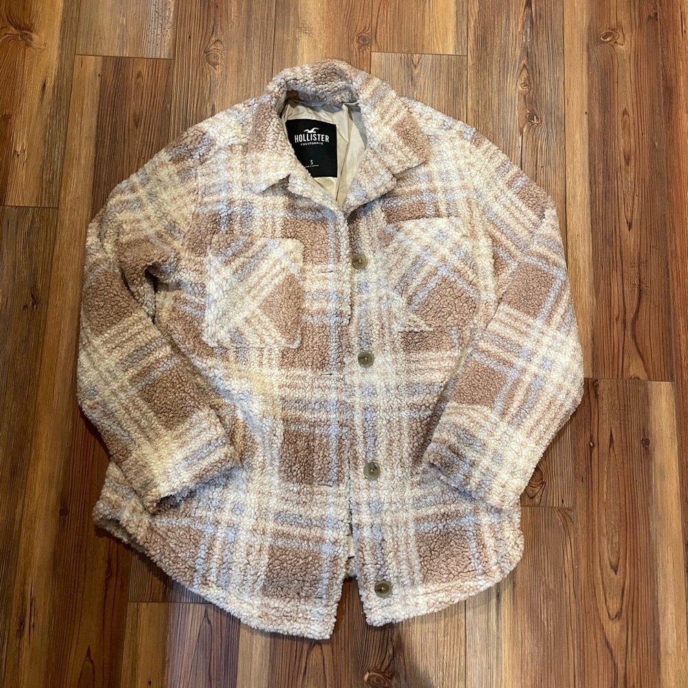 Hollister button up shacket